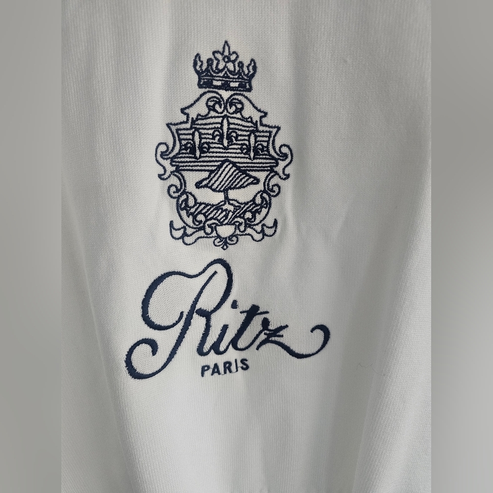 New! French Design Paris Soft Winter White Sweater Medium - Picture 2 of 7